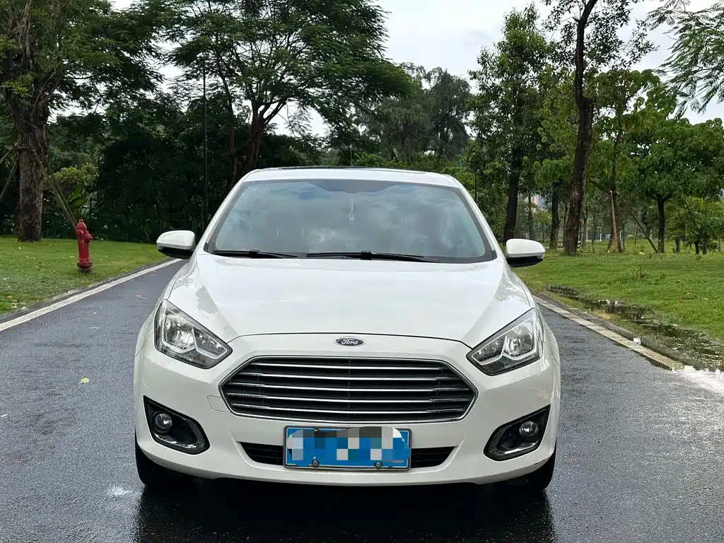 Ford Escort — миниатюра 2