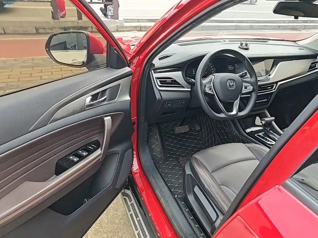 Changan CS35PLUS — миниатюра 16