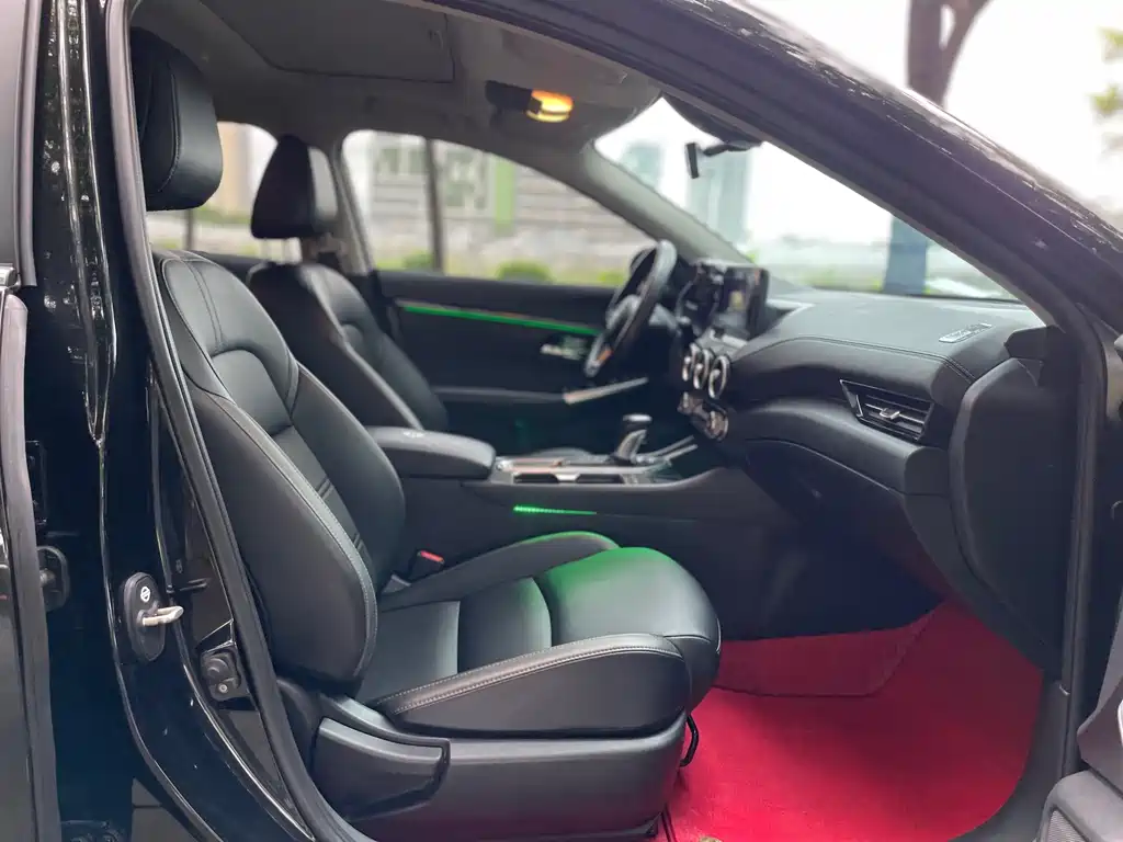 Nissan Sylphy — миниатюра 7
