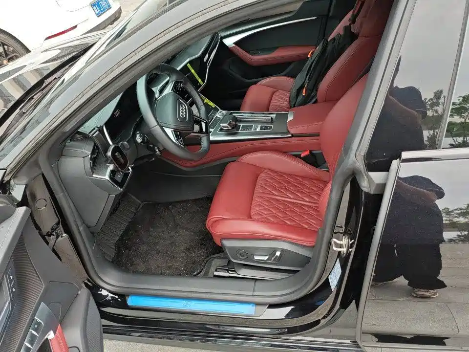 Audi A7L — миниатюра 7
