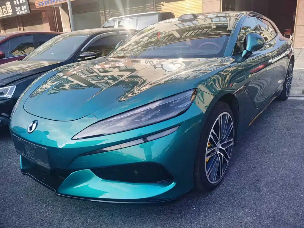 Denza Z9GT