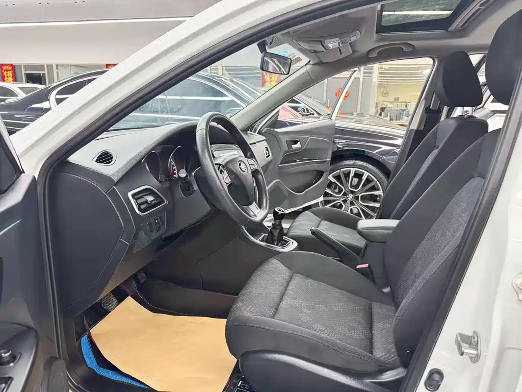 FAW Junpai A70 — миниатюра 7