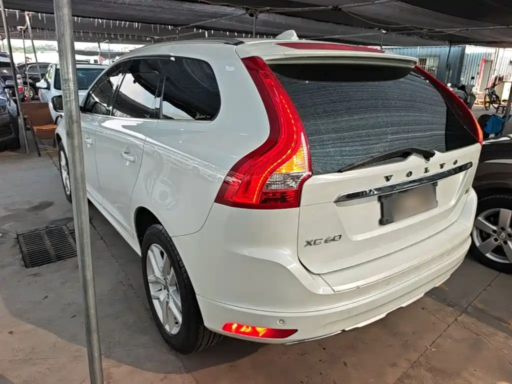 Volvo XC60 — миниатюра 5