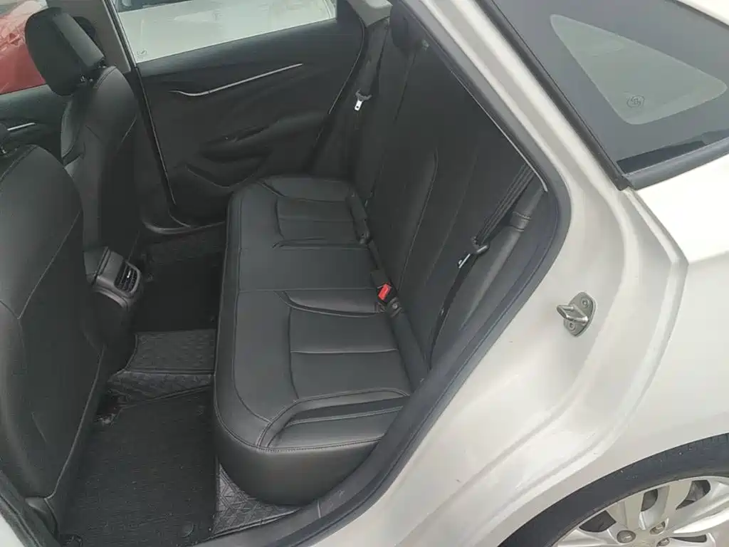 Buick Excelle — миниатюра 17