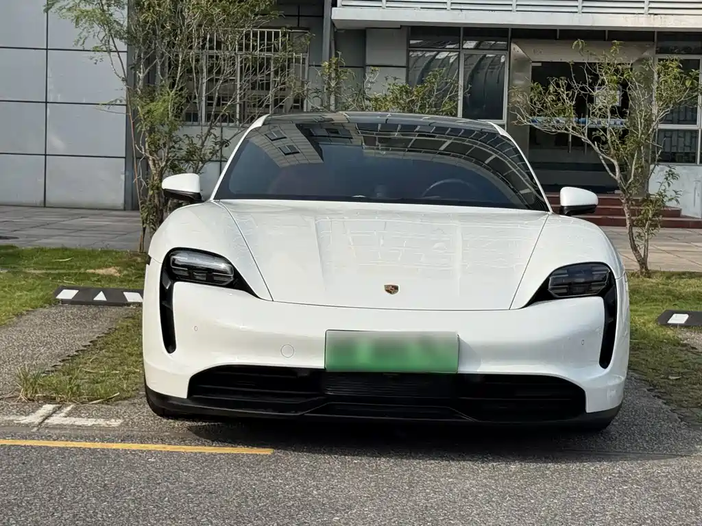 Porsche Taycan — миниатюра 2