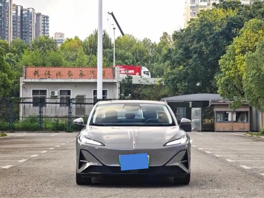 Hongqi Hongqi Tiangong 05 — миниатюра 2