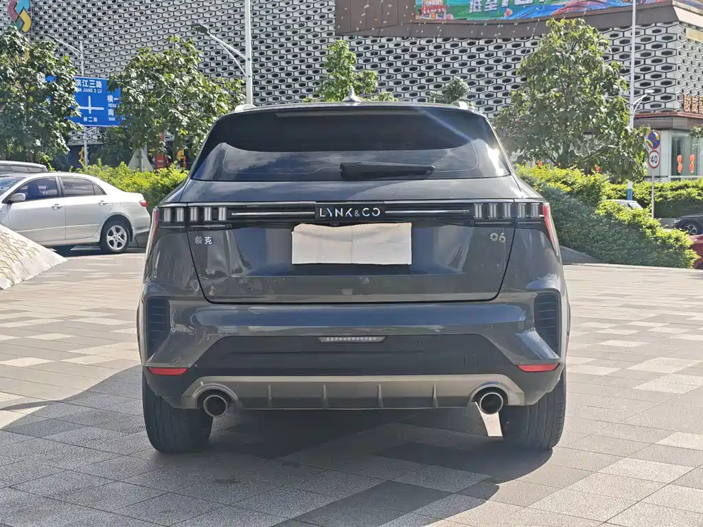 Lynk & Co 06 — миниатюра 3