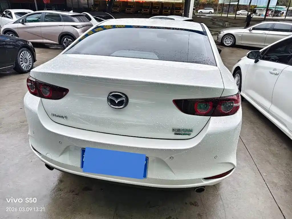 MAZDA 3 ANGKESAILA