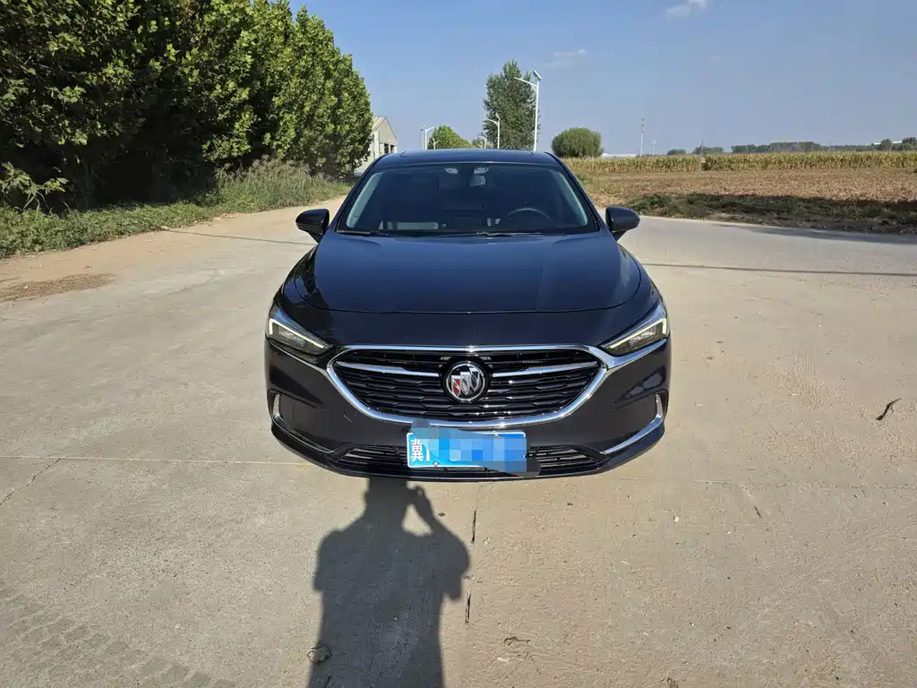 Buick LaCrosse — миниатюра 2