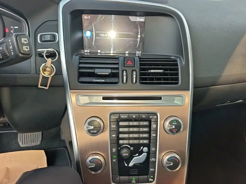 Volvo XC60 — миниатюра 13