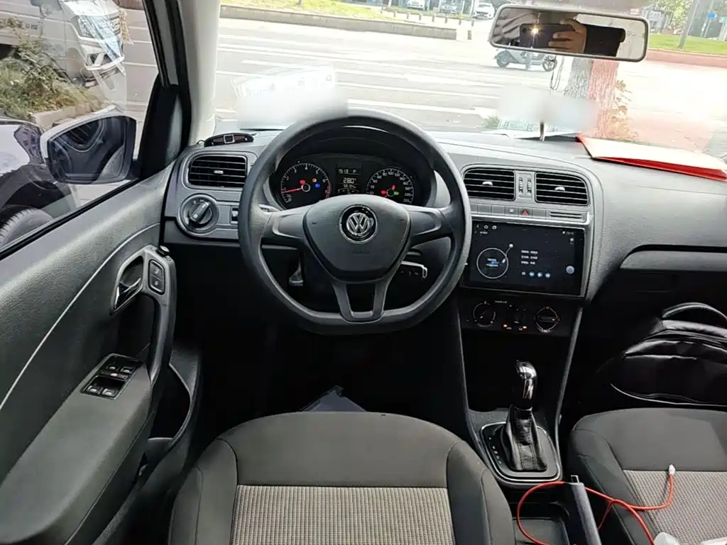 Volkswagen Polo — миниатюра 11