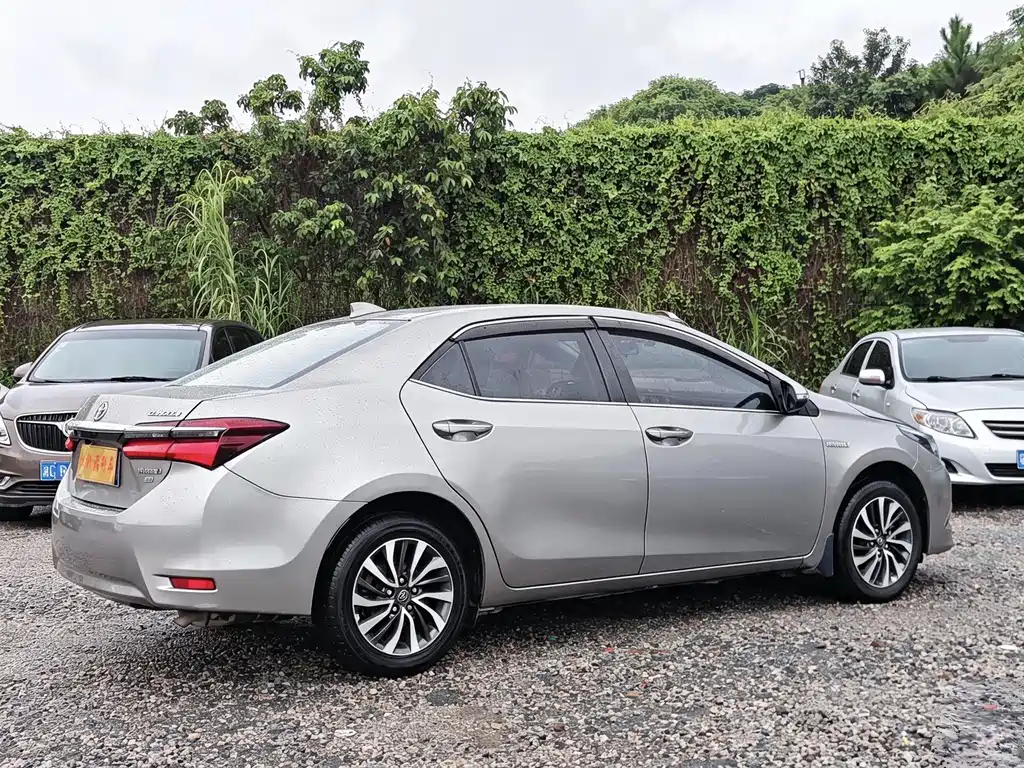 Toyota Corolla — миниатюра 6