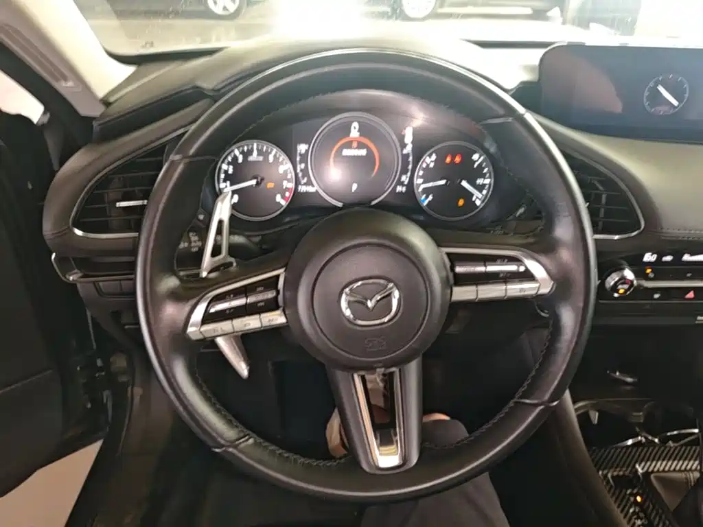 Mazda 3 Axela — миниатюра 11