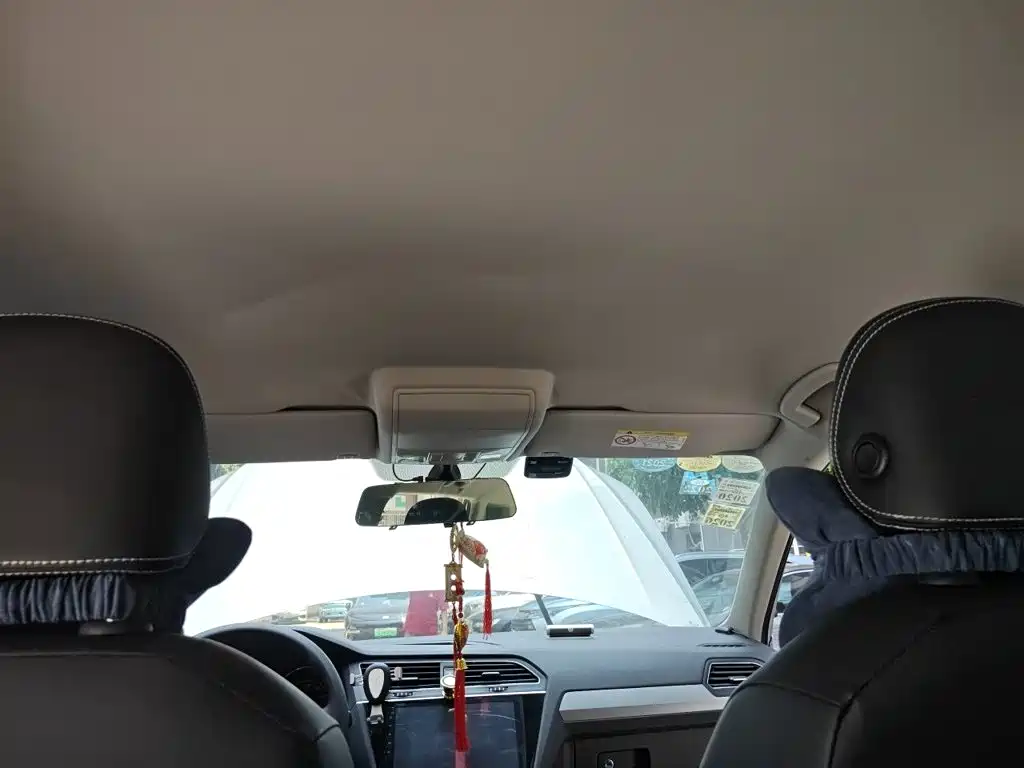 Volkswagen Tiguan L — миниатюра 19