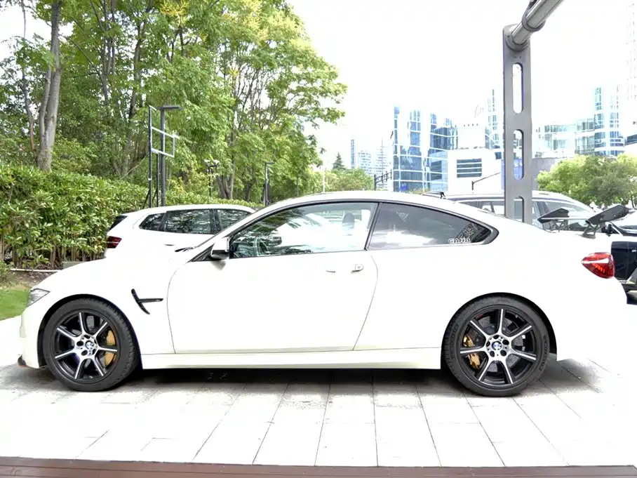 BMW M4 — миниатюра 21
