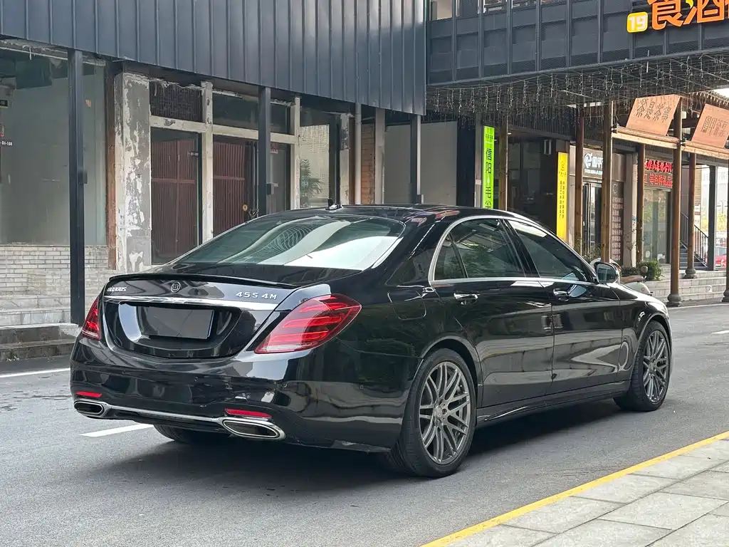 Mercedes-Benz S-Class — миниатюра 13