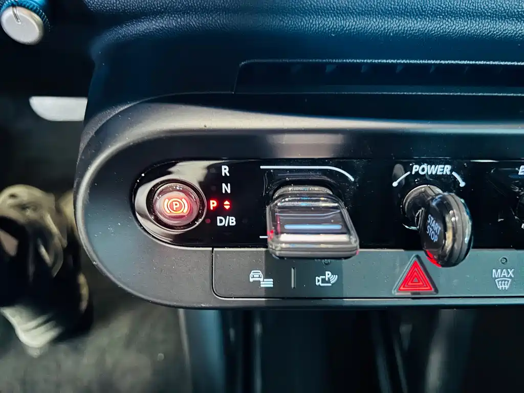 MINI MINI COOPER EV — миниатюра 17