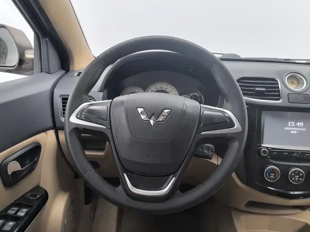 Wuling Hongguang — миниатюра 11