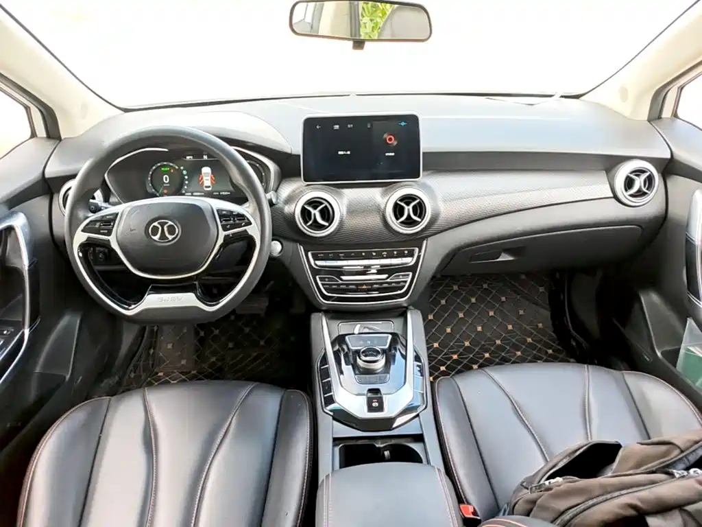 BAIC EU5 — миниатюра 10