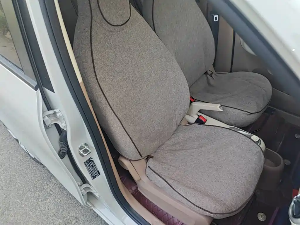 Wuling MINIEV — миниатюра 25
