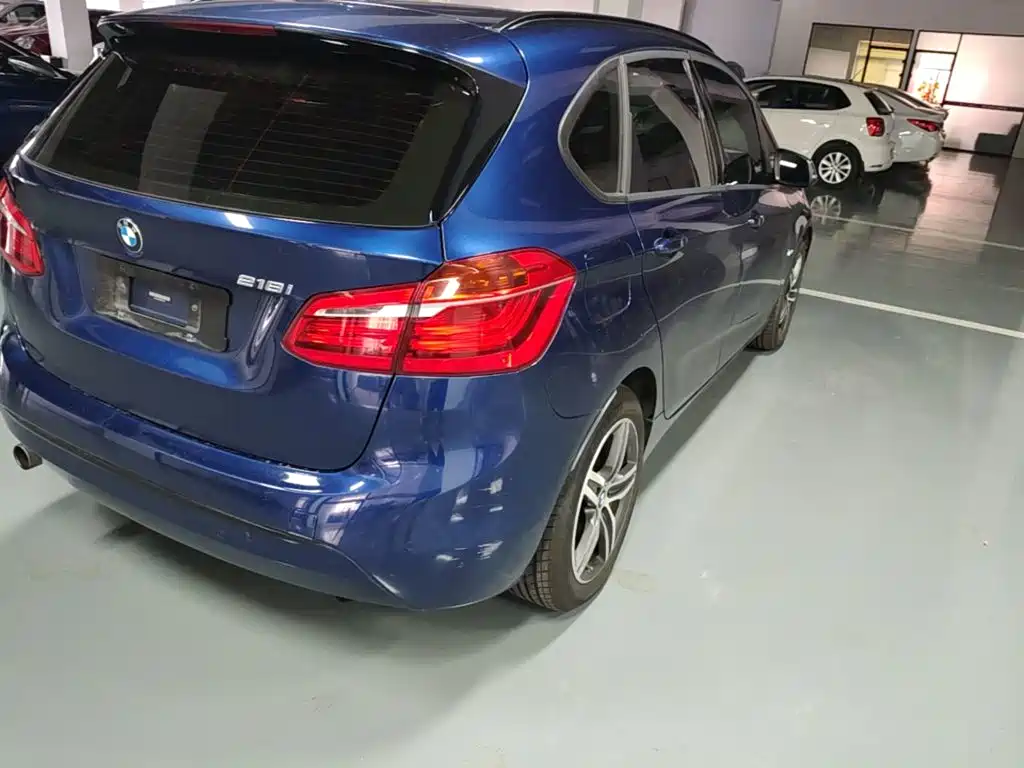 BMW 2 Series Active Tourer — миниатюра 8