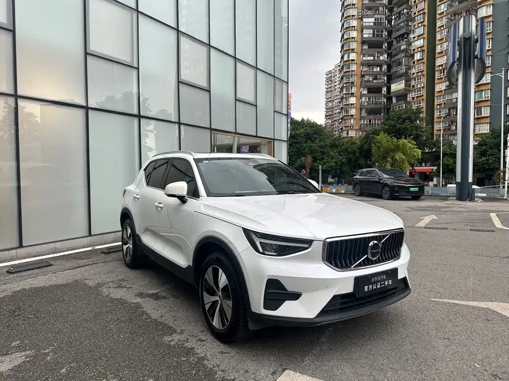 Volvo XC40 — миниатюра 3