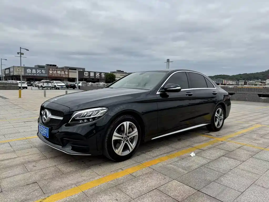 Mercedes-Benz C-Class 2019