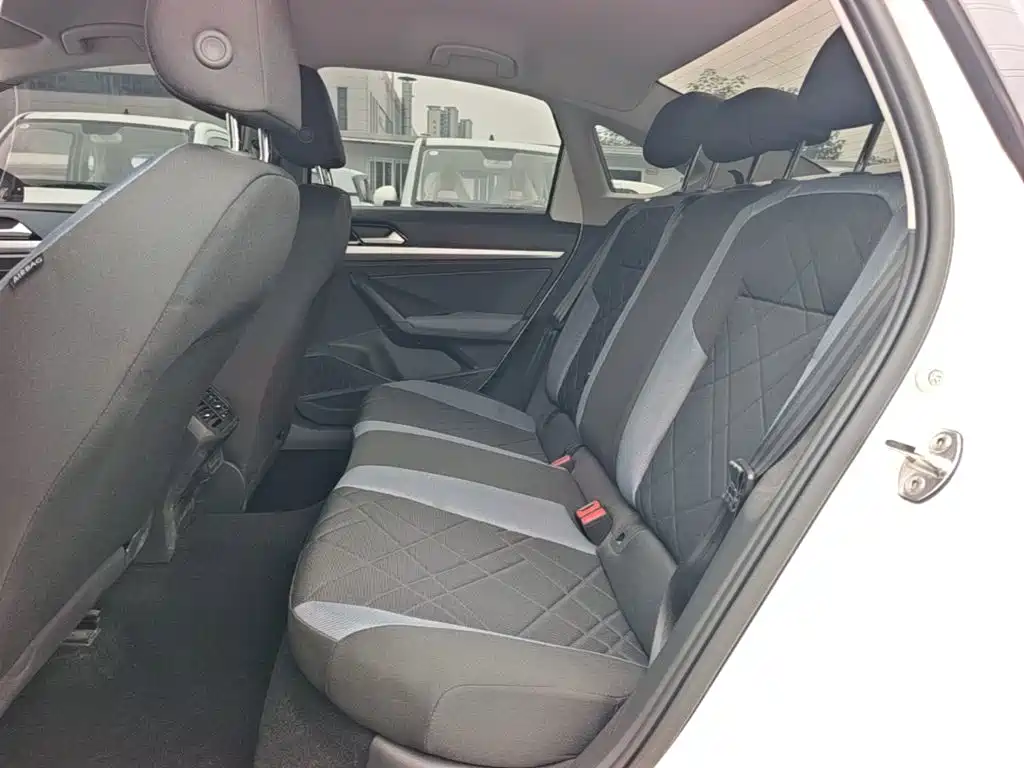 Volkswagen Lavida — миниатюра 17