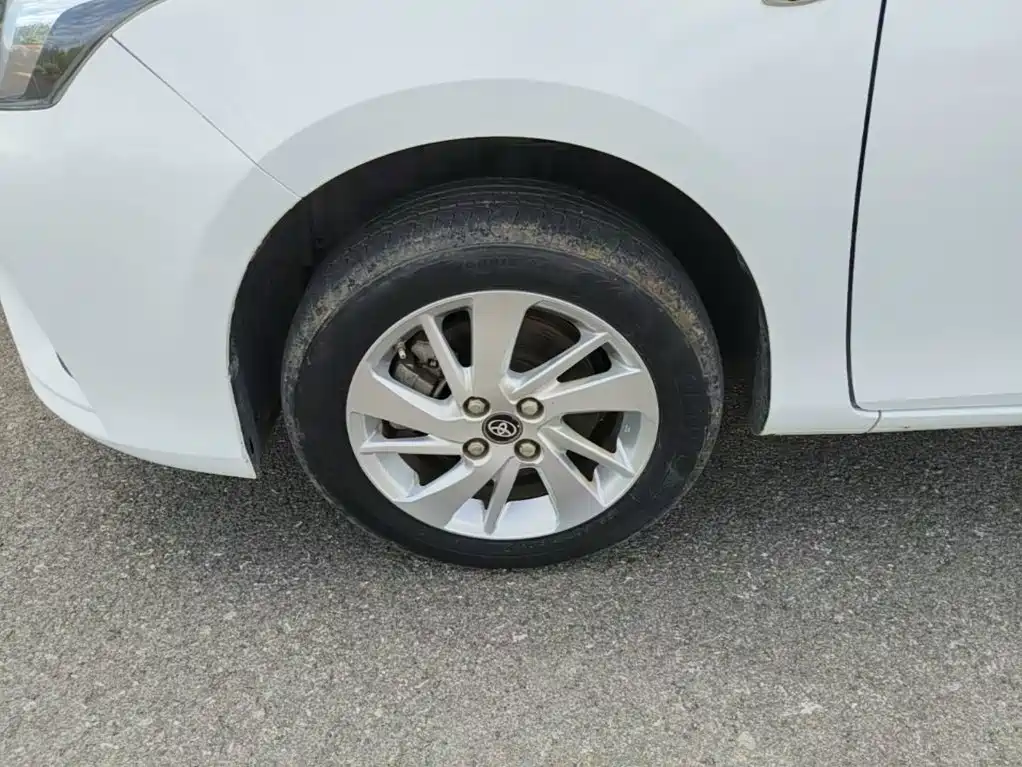 Toyota Yaris L — миниатюра 23