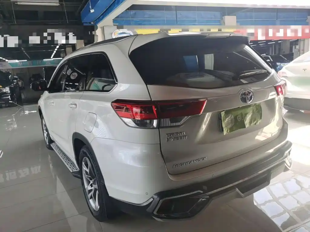 Toyota Highlander — миниатюра 5
