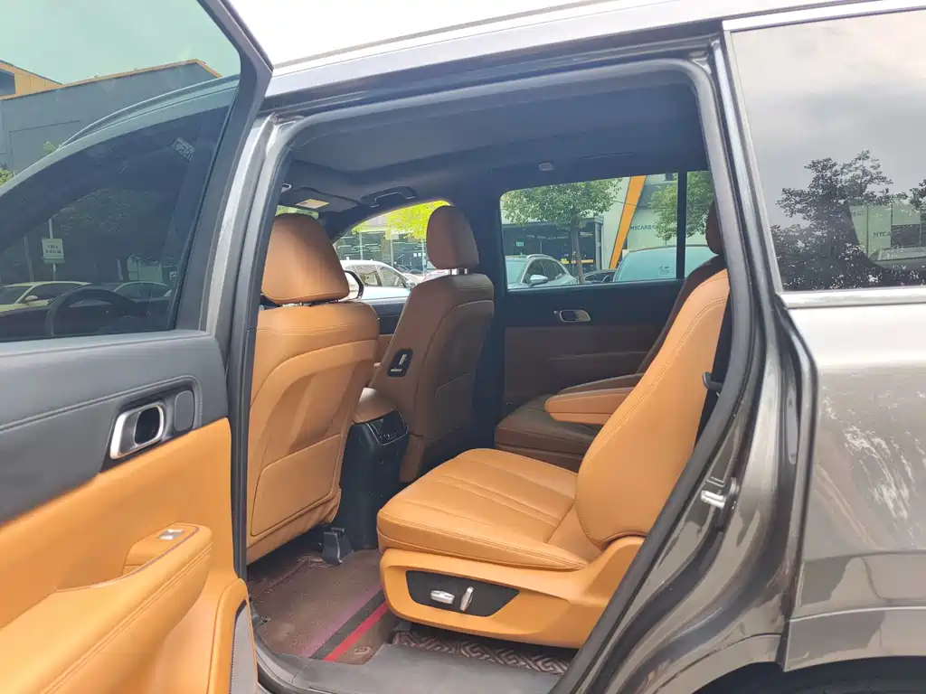 Li Auto Li ONE — миниатюра 12