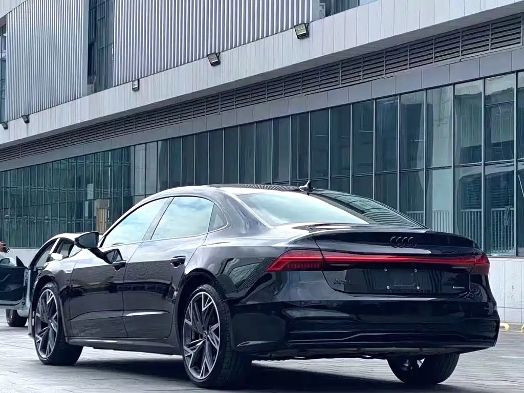 Audi A7L 2024 45 TFSI quattro