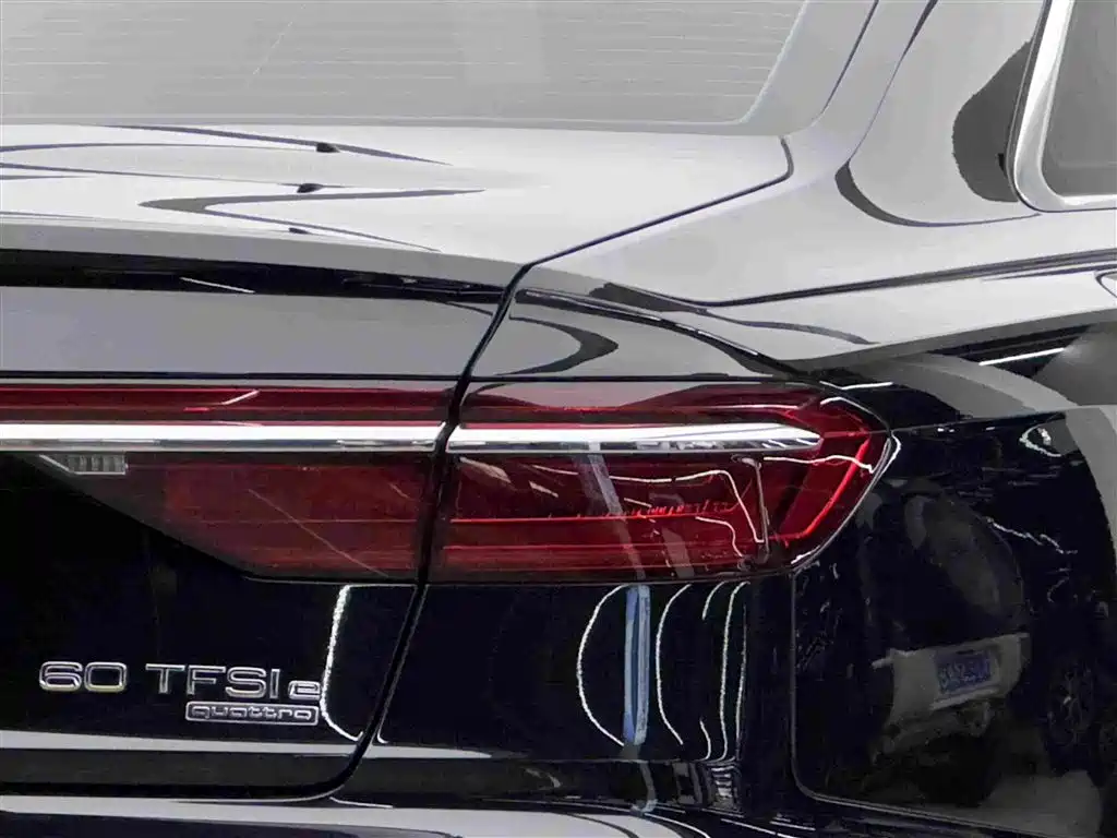 Audi A8 New Energy — миниатюра 6