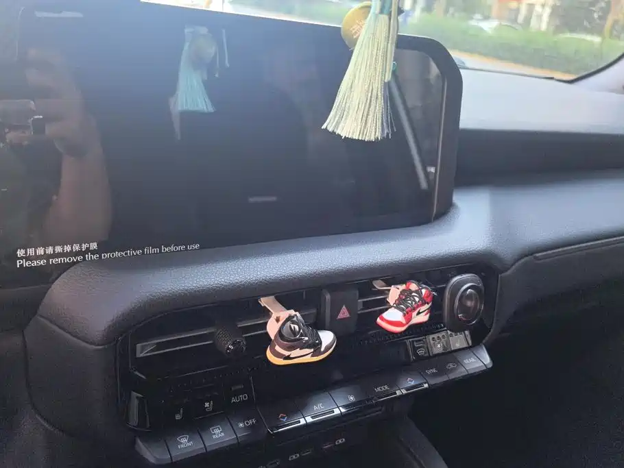 Toyota Prado — миниатюра 13