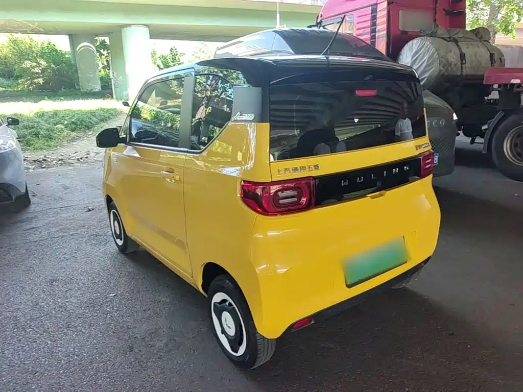 Wuling MINIEV — миниатюра 5