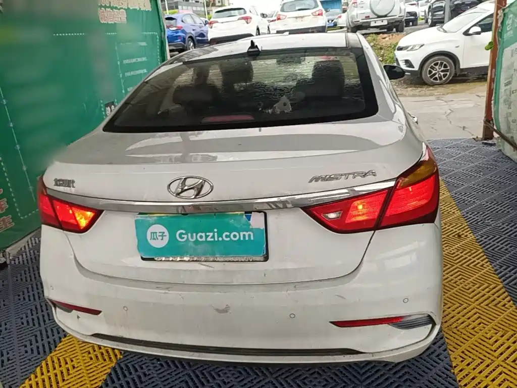 Hyundai Mistra — миниатюра 6