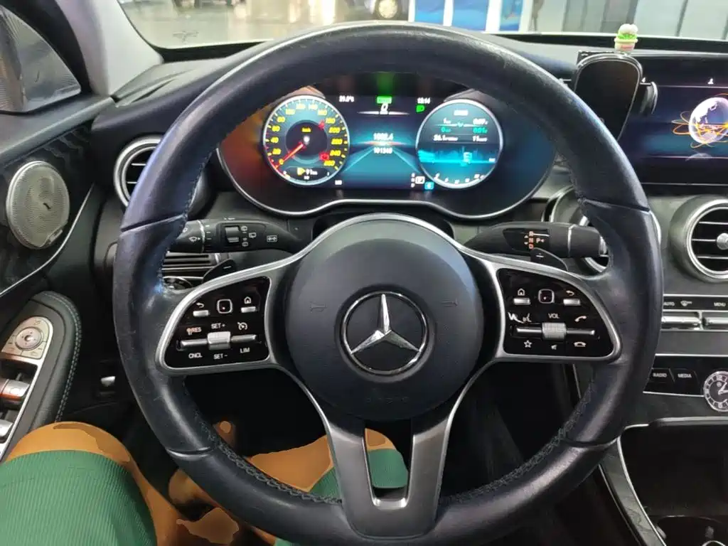 Mercedes-Benz C-Class (Import) — миниатюра 11