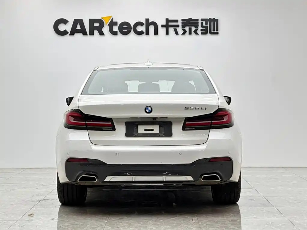 BMW 5 Series — миниатюра 4