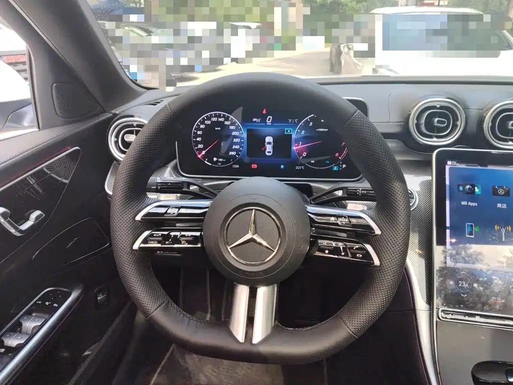 Mercedes-Benz C-Class — миниатюра 6