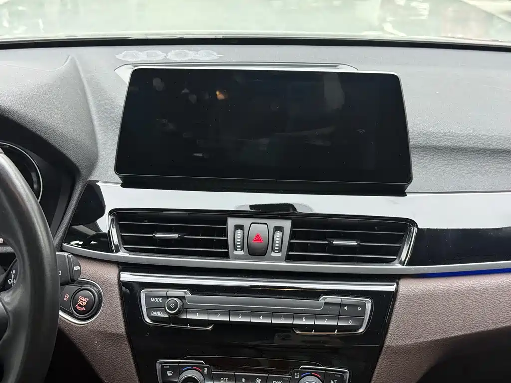 BMW X1 — миниатюра 11