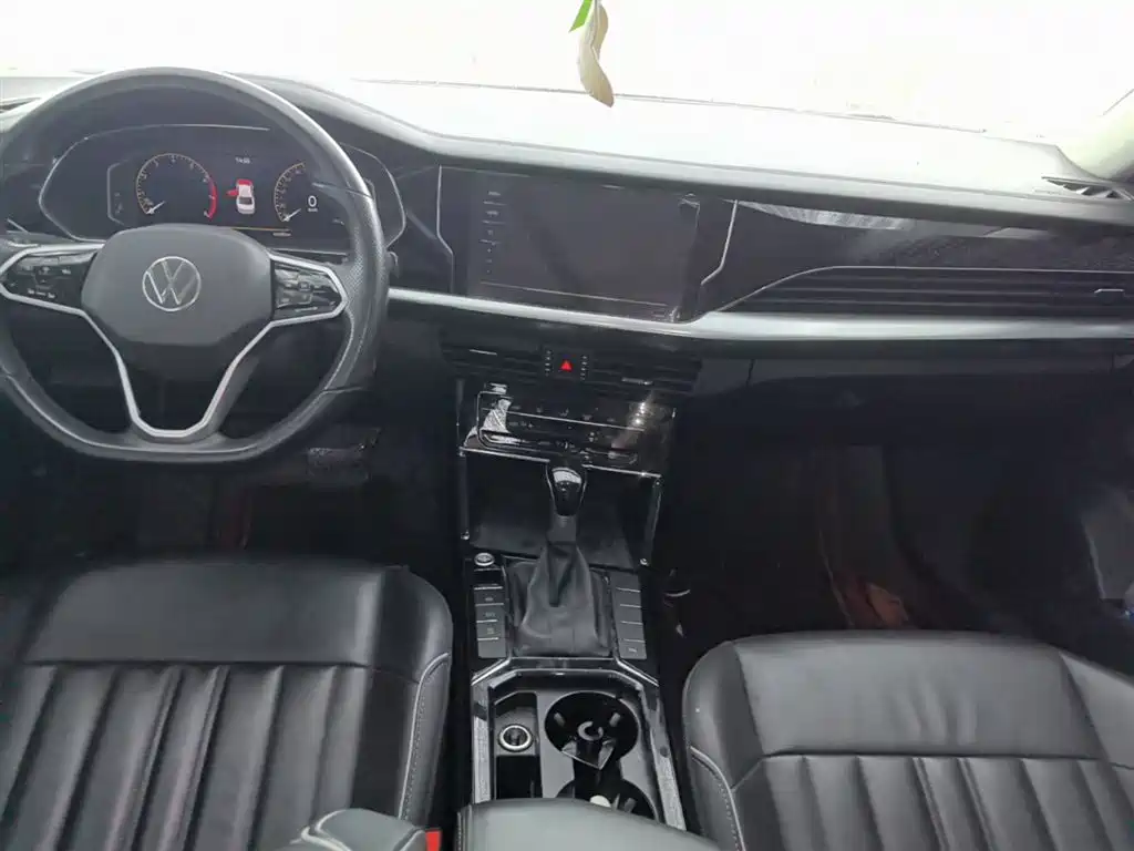 Volkswagen Passat 2023 330TSI Elite