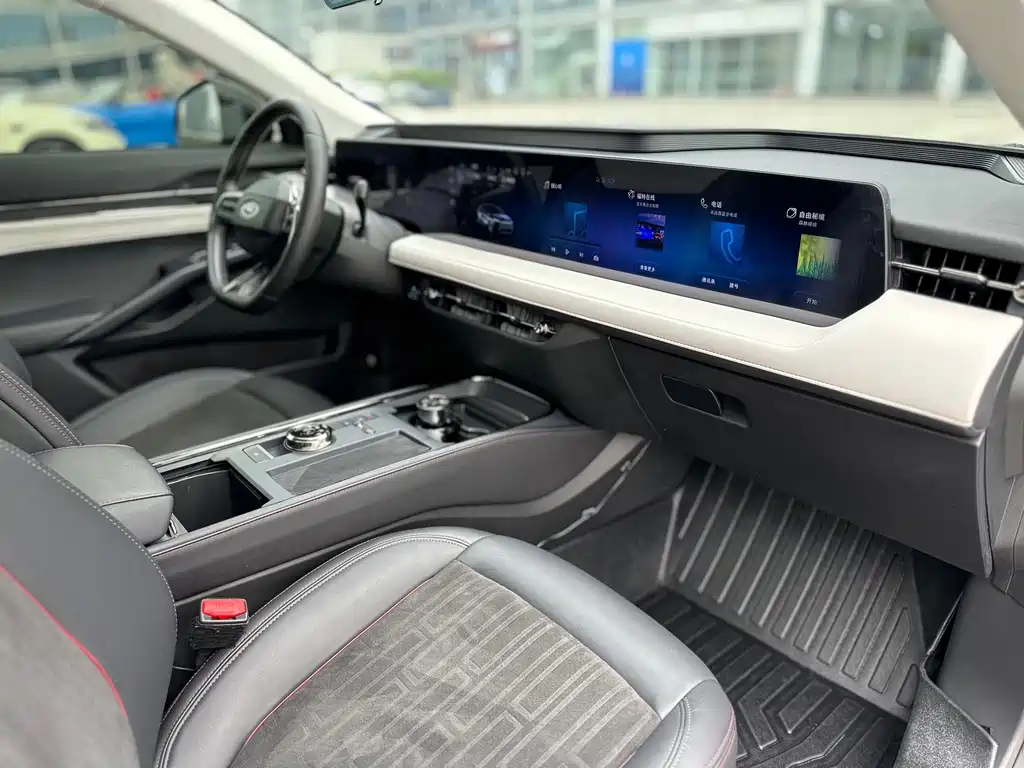 Ford Mondeo — миниатюра 9
