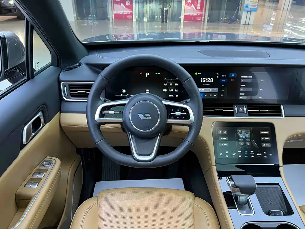 Li Auto Li ONE — миниатюра 10