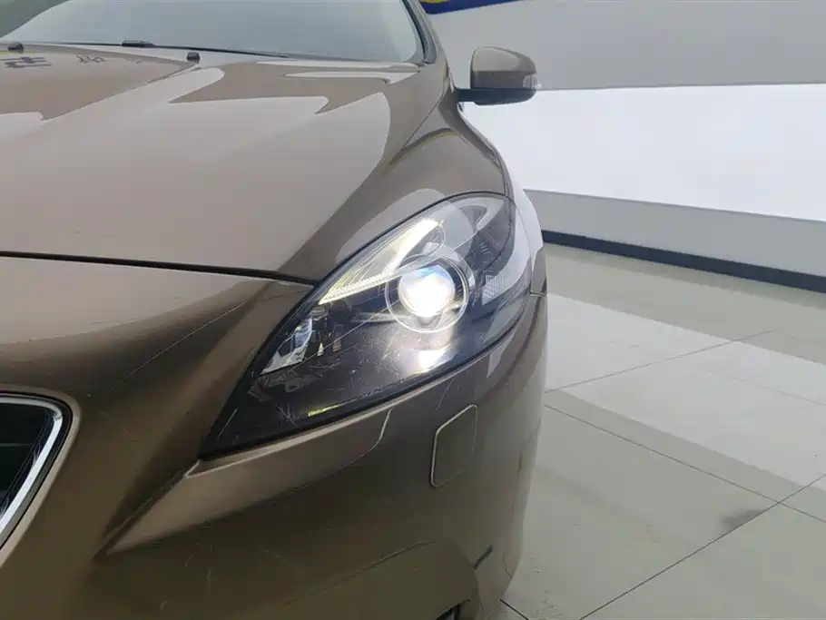 Volvo V40 2015 1.6T