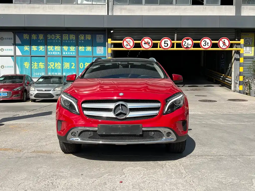 Mercedes-Benz GLA (Import) — миниатюра 2
