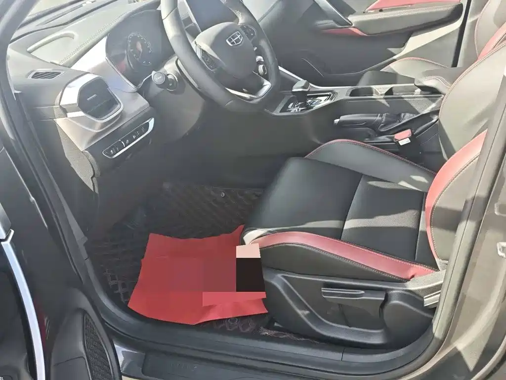 Geely Binyue — миниатюра 9