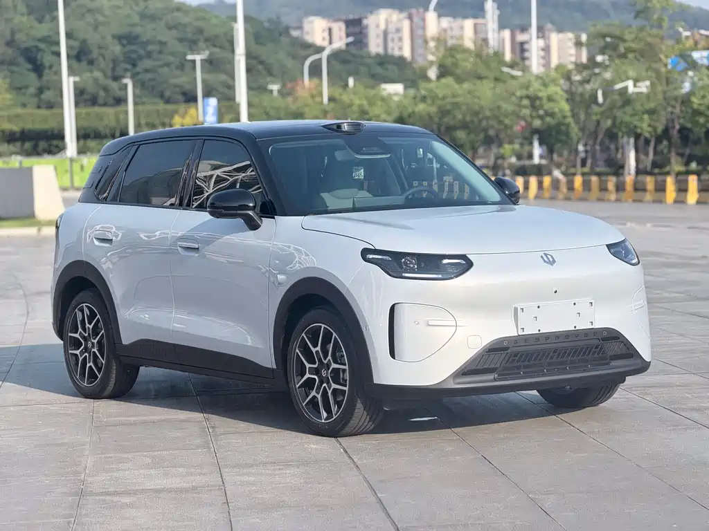 Leapmotor Leapmotor A10 — миниатюра 3