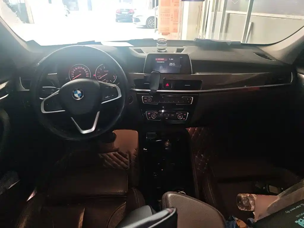 BMW X1 — миниатюра 13