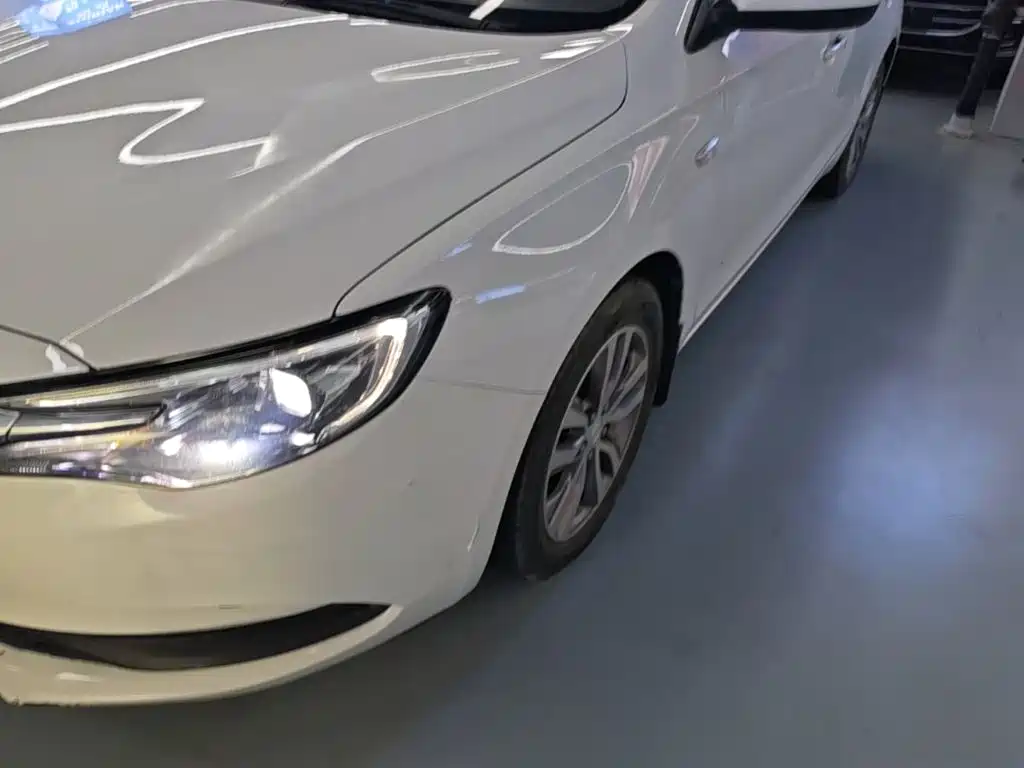 Buick Excelle — миниатюра 24