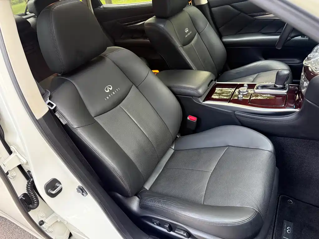 Infiniti Q70 — миниатюра 38